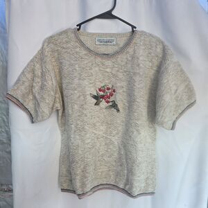Chelsea Garden’s Vintage Flower Short Sleeve Sweater Size Small